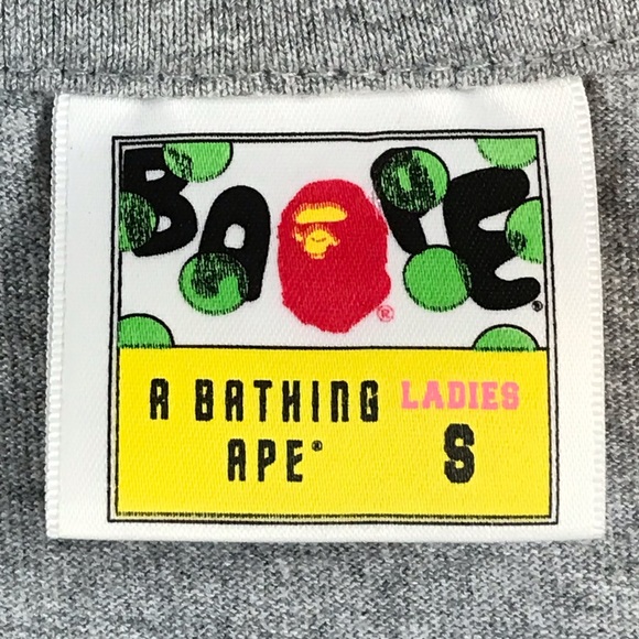Bape Women’s A Bathing Ape Gray Camouflage Gorilla Graphic T-Shirt Size Small - Picture 6 of 10
